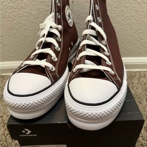 Converse High-Top Sneakers in Brown and White. Men’s 8. Women’s 10. NEW